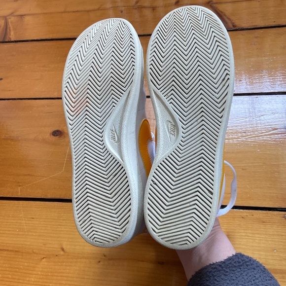 Nike Women's Court Royale 2 Mid White Sneakers Size 8 - Picture 14 of 14